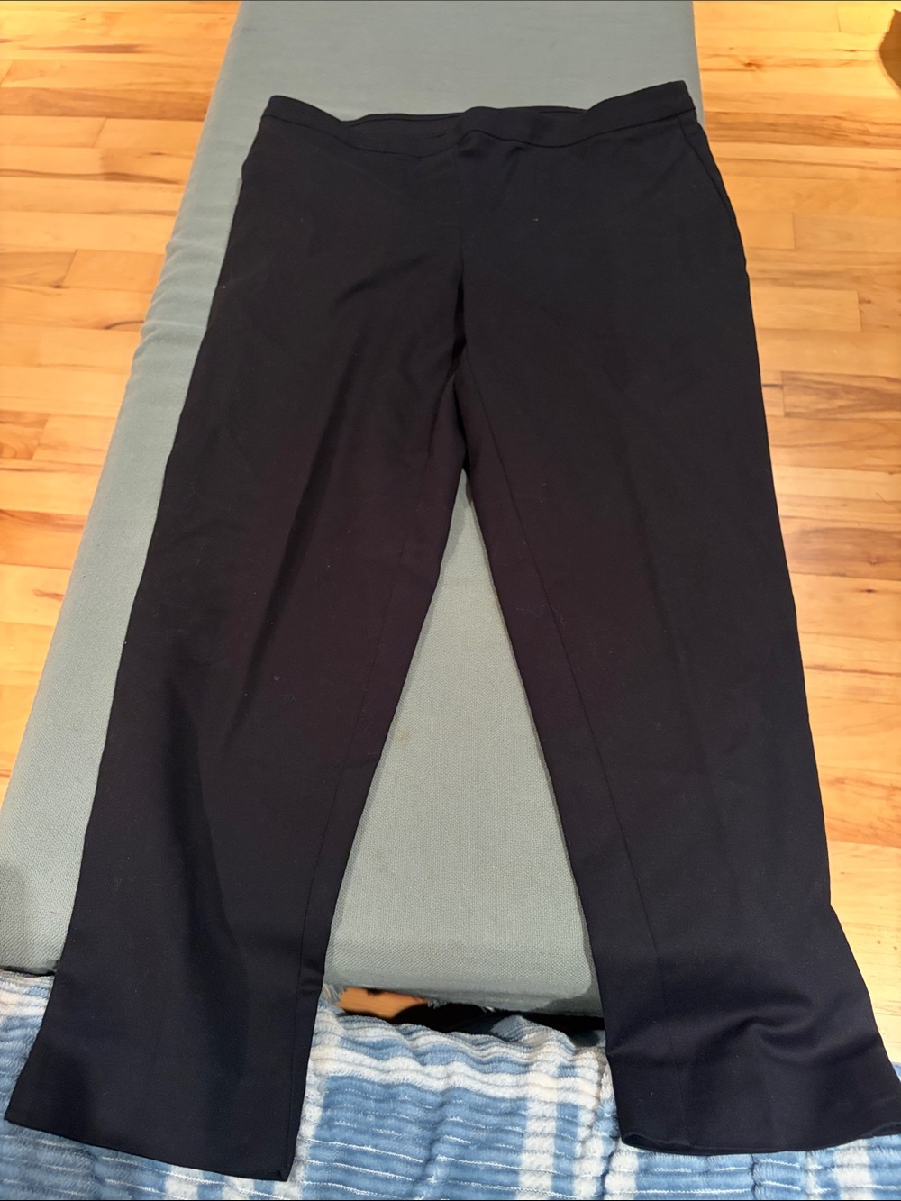 Vince Camuto Black Cropped Dress Pants - Women's Ankle